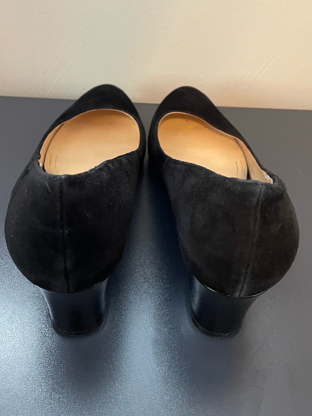 Cole Haan Black Women’s Suede Heels Size 7 - Picture 5 of 15